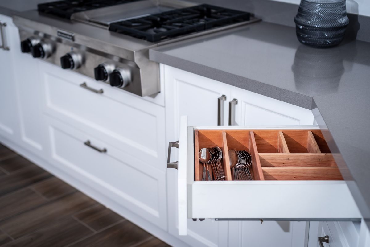 IKEA Sektion · Axstad White